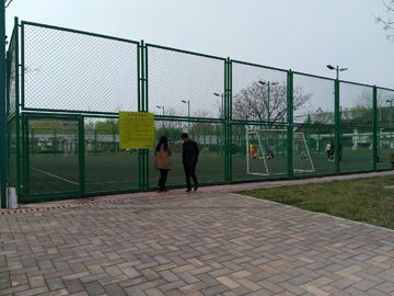 秦皇島足球場圍網施工案例森林公園